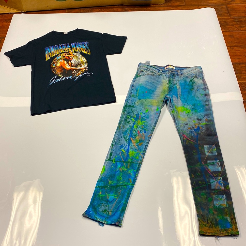 A pair of pants and a size M shirt